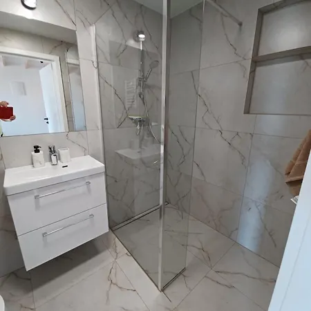 بيت للعطل Blekitne Zamorze I Premium نيخوجة